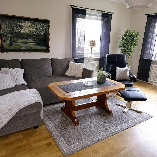Lägenhet centralt i Halmstad, hotel v destinaci Halmstad