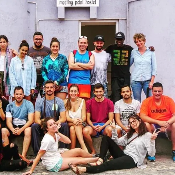 Meeting Point Hostel- Praia, also in Tarrafal & Fogo-NO CASH ACCEPTED, hotel in Praia