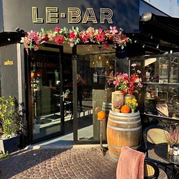 Boutique Hotel LE•BAR, hotel din Zandvoort