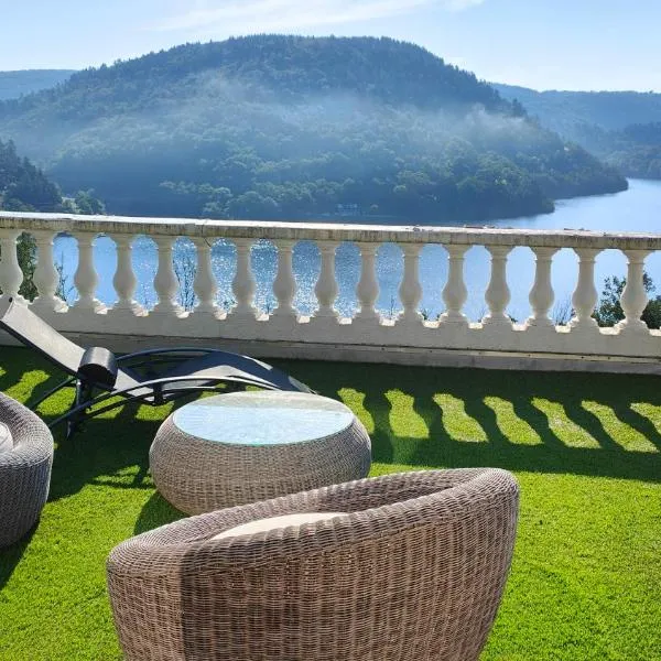 Ma villa au bord de l'eau, ξενοδοχείο σε Miremont