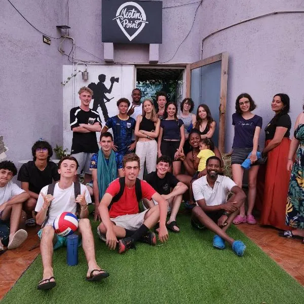 Meeting Point- Tarrafal Center, also in Praia & Fogo-NO CASH ACCEPTED, hotel v destinaci Tarrafal