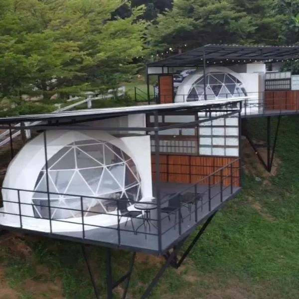 บ้านเชิงเขา โฮมสเตย์, hotel in Ban Mai