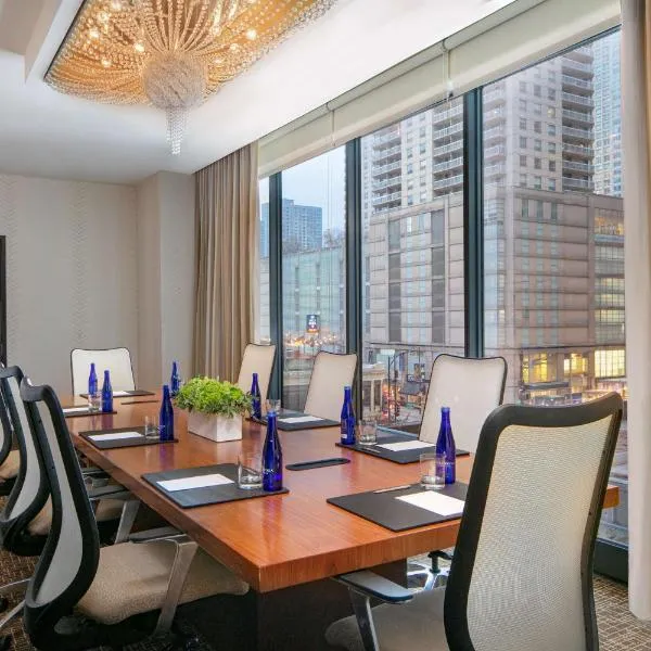 The Royal Sonesta Chicago River North，位于芝加哥的酒店