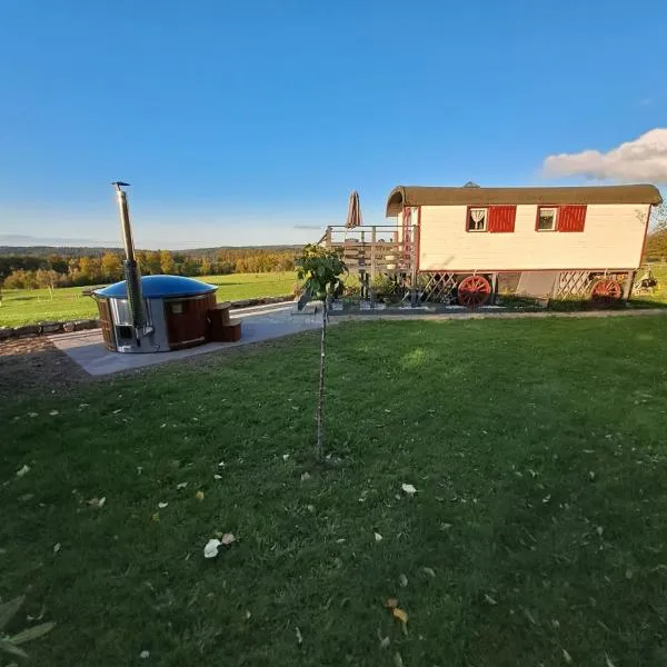 La roulotte belle fleur, hotel in Saint-Nabord