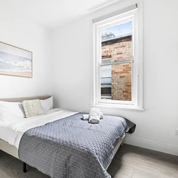 Rustic Double Room - Central Location in Kensington - Shared Bathroom, hotel v destinaci Sydney