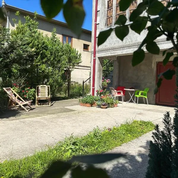 Maryams Guesthouse, ξενοδοχείο σε Zugdidi