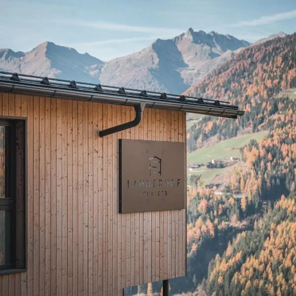 Lahnerhof Chalets, hotel v destinaci Lutago