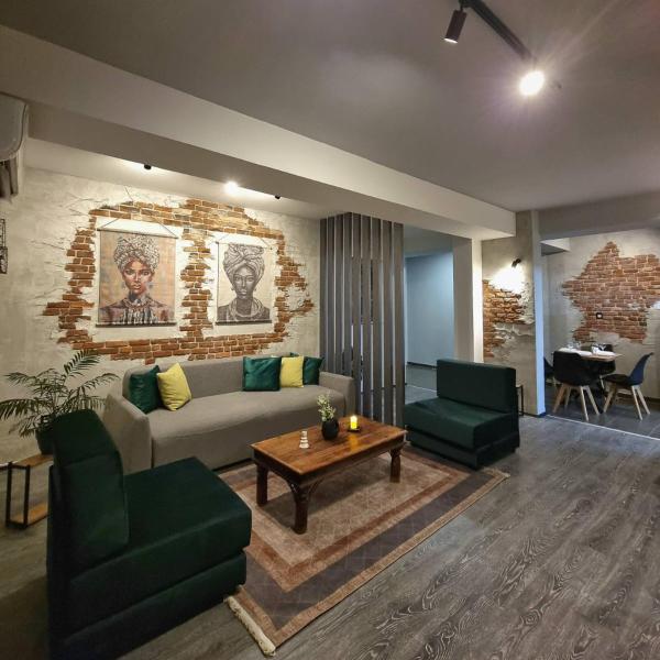 Vintage Luxe Loft - City Centar, Skopje