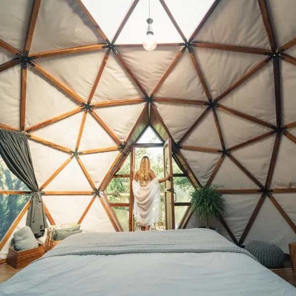 NATURAVE - Into the woods - Mountain cabins、モンテベルデ・コスタリカのホテル