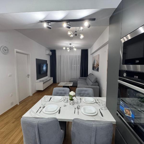 East Gate Luxury Apartment 2, Skopje