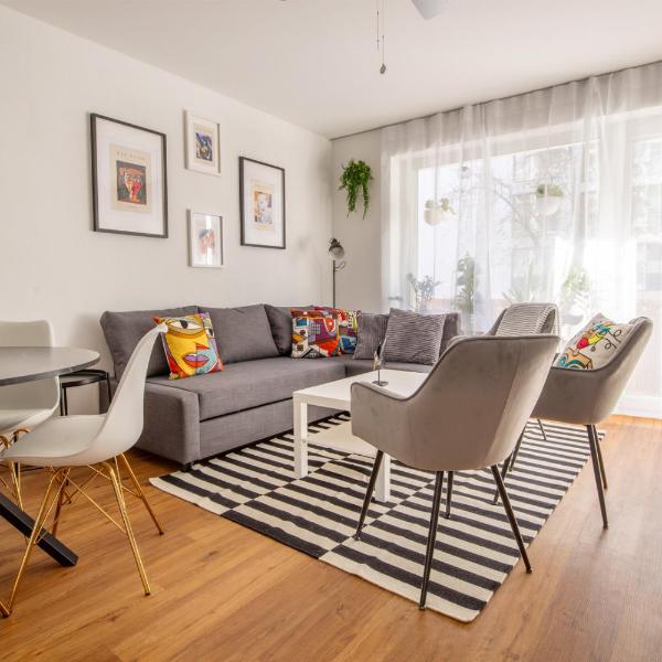 Modern Apartment with Balcony near SBB - Special PRIMERO PICASSO Apartment, Basel, up to 6 guests, Basilea