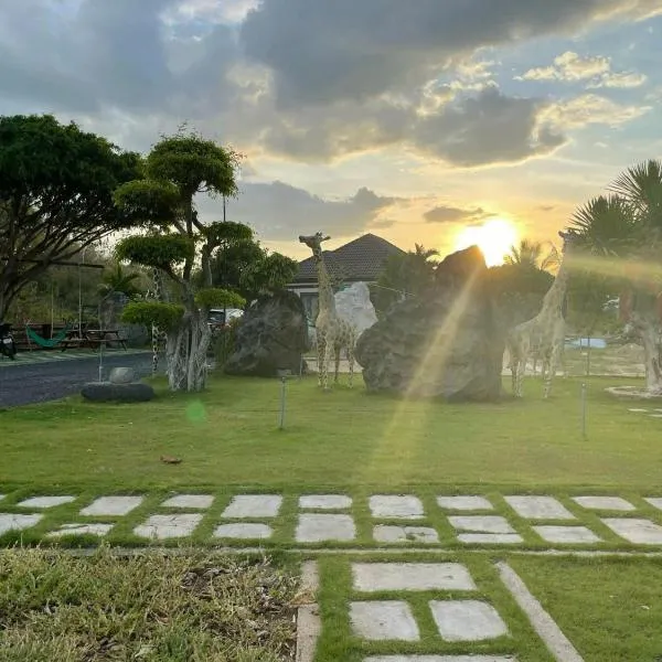 SATURDAY Homestay Tuy Hòa - Phú Yên、Tuy Anのホテル