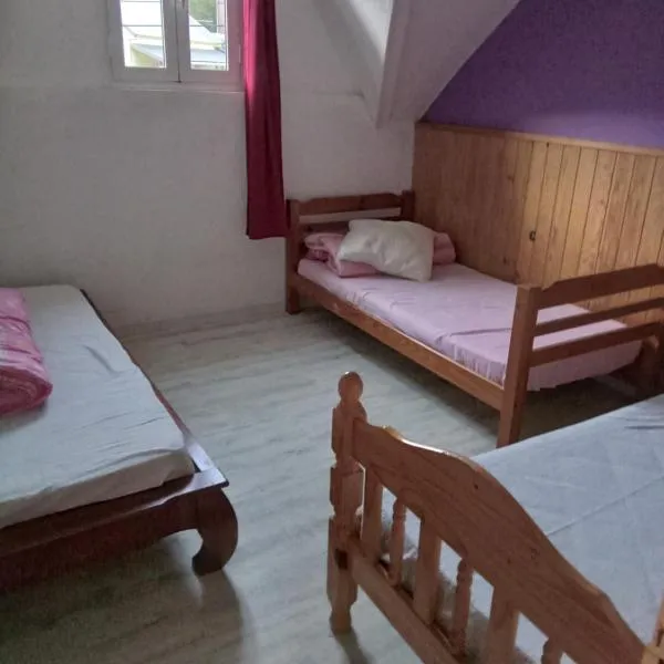 Gites le Matarum dortoir 3 petits lits, hôtel à Cilaos
