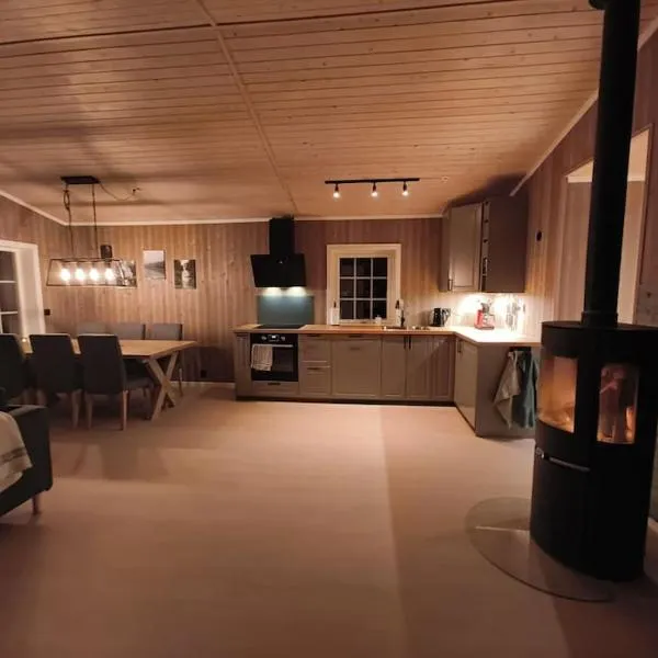 Hytte-23 Cozy cabin close to Kvitfjell, hotel in Fåvang