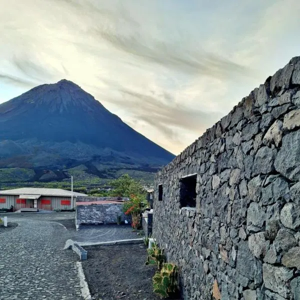 TCHAN LOVe, hotel in Portela