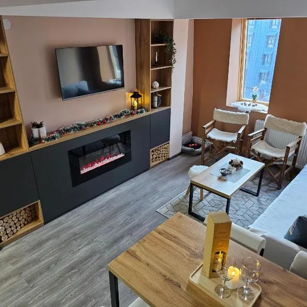 Apartman Sky light, ξενοδοχείο στη Τζαχορίνα