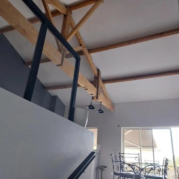 Julie, hotel v destinaci Saint-Bonnet-sur-Gironde