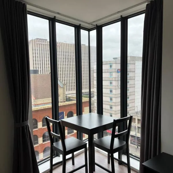 Brand new heart of Birmingham one bedroom, Hotel in Birmingham