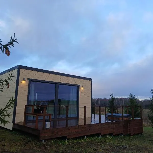 Raadivere Põllupeegel, hotel v destinaci Raadivere