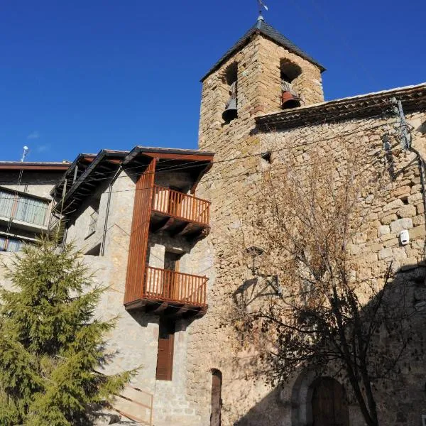 Apartaments Cal Climent, Hotel in Fornols