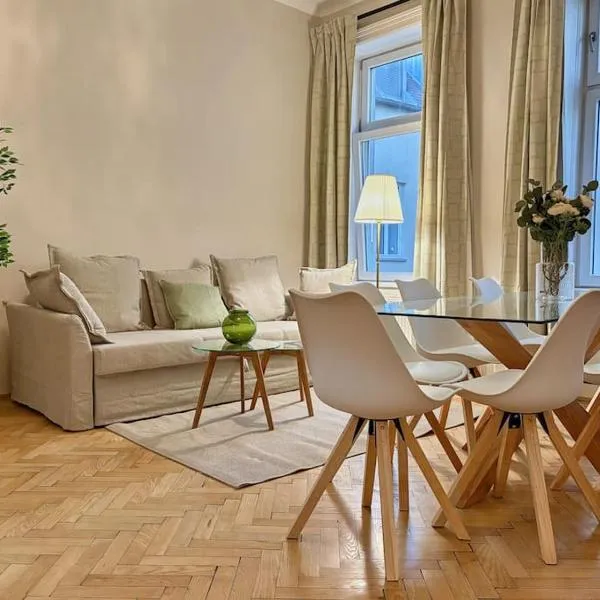 Stylish und Zentral I 6 Minuten zur U4 Friedensbrücke, hotel ve Vídni