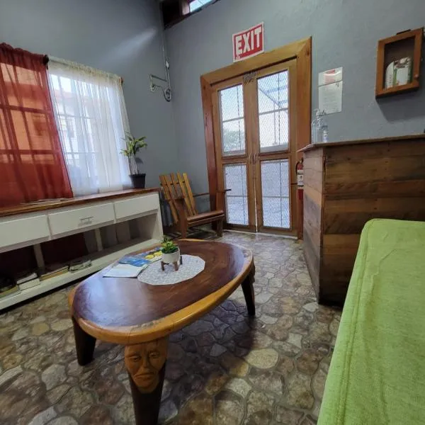 D's Inn, hotel v destinaci San Ignacio