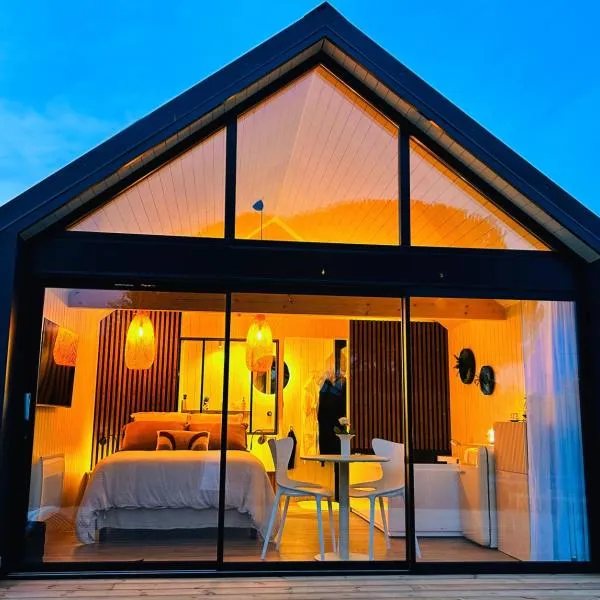 Home Paradis & Spa, hôtel à Souvigné