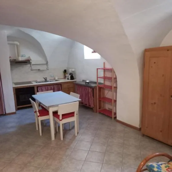 Ala Roda- appartamento, hotel in Ziano di Fiemme