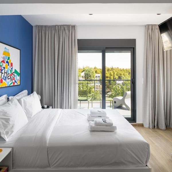 Fits Living, Athen