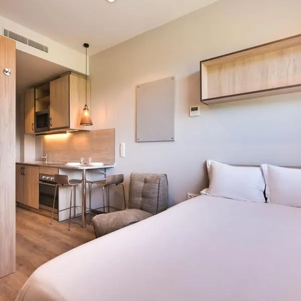 Livensa Living Studios Bilbao, hotel in Bilbao