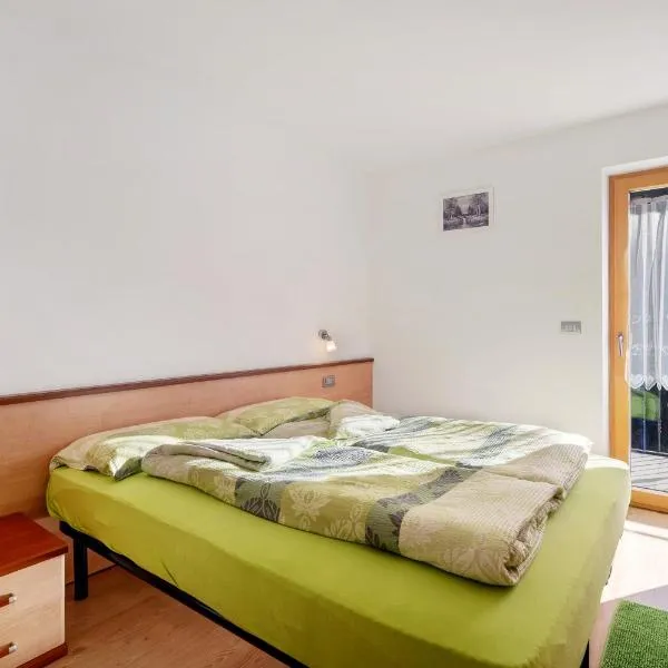 Innerjerberhof Neiderseit, ξενοδοχείο σε Lauregno