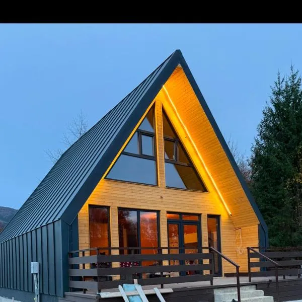 Cozy Aframe Valea Doftanei、Trăisteniのホテル