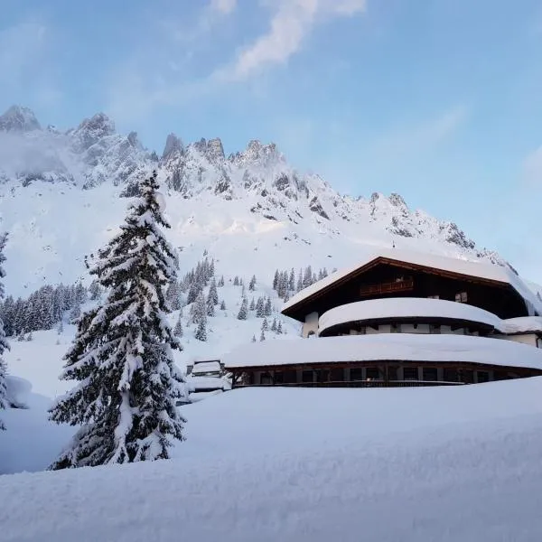 Berghotel Arthurhaus, ξενοδοχείο σε Muhlbach am Hochkonig