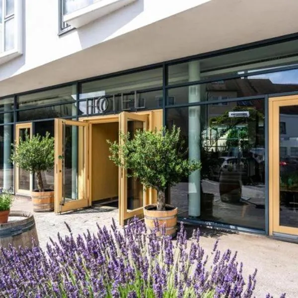 Hotel Klinglhuber، فندق في كريمس ان دير دوناو