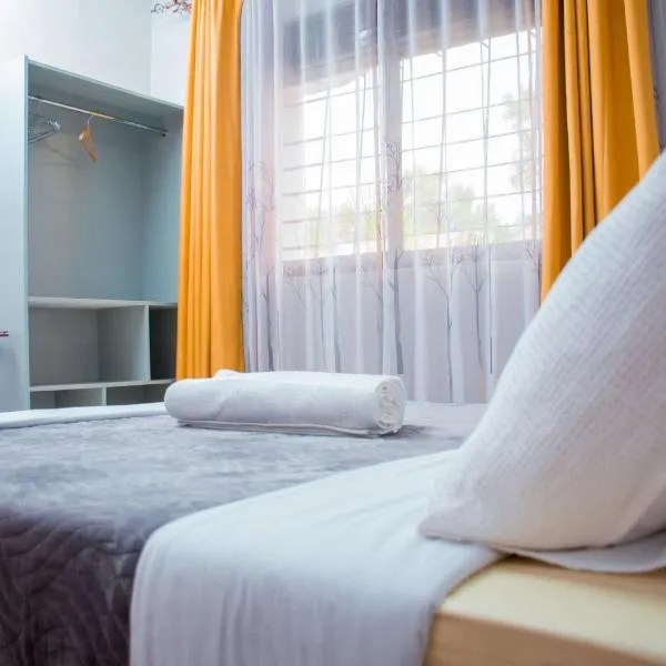 Travel Sanctuary Residence-Luxury1, hotell i Kampala