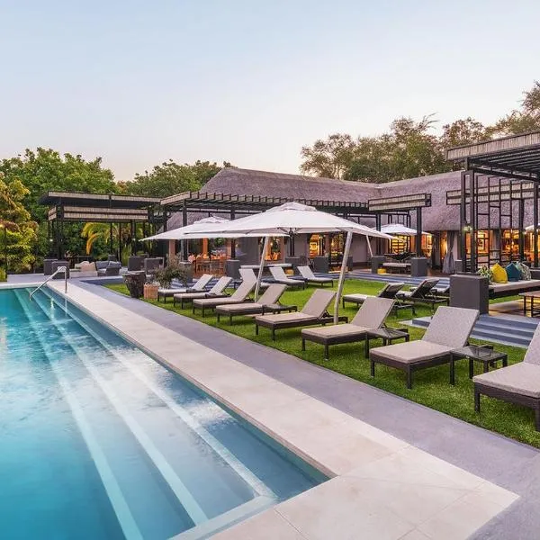 Chobe Water Villas, hotel in Kasika