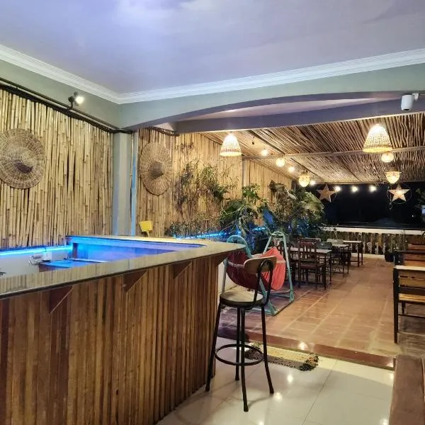 The Blue Guest House, hotel en Battambang