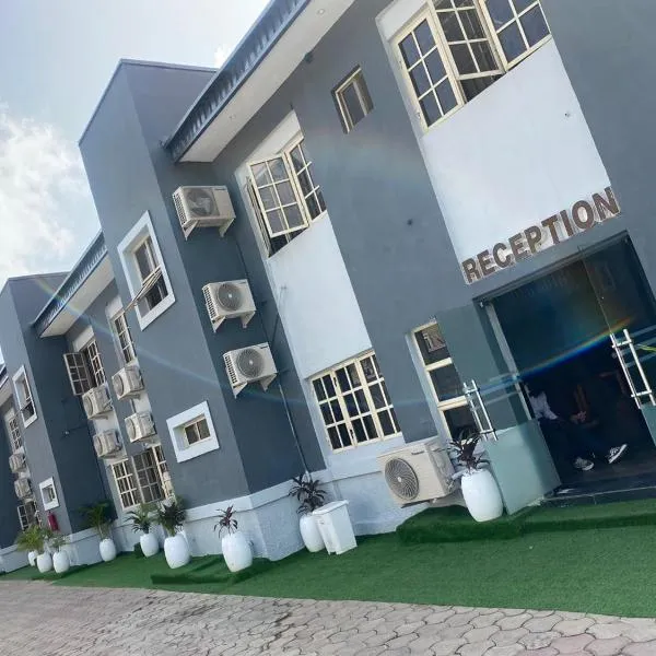 Presken Hotel @Villa, hotel in Ikeja