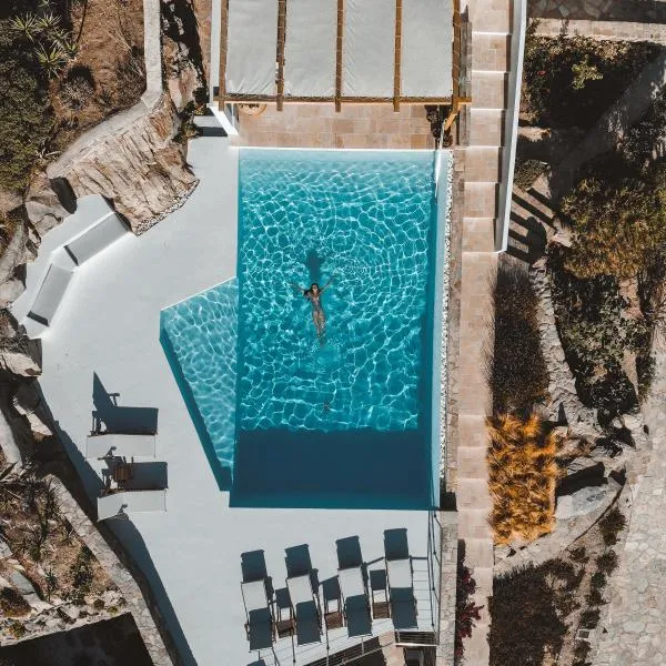 On The Rocks Villas Ios, hotel in Ios Chora