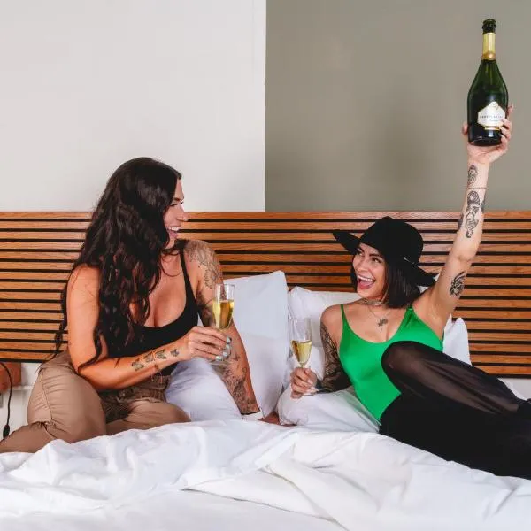 Romeo Hotel LGBTQ, hotel in San Juan