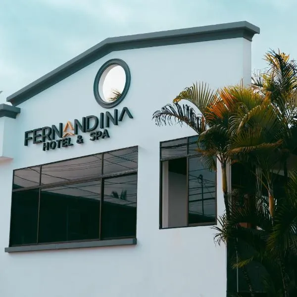 Fernandina Hotel & Spa, hotel in Puerto Ayora