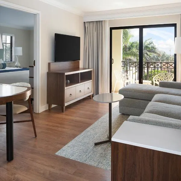 The Atlantic Suites on the Ave, viešbutis mieste Delrei Bičas