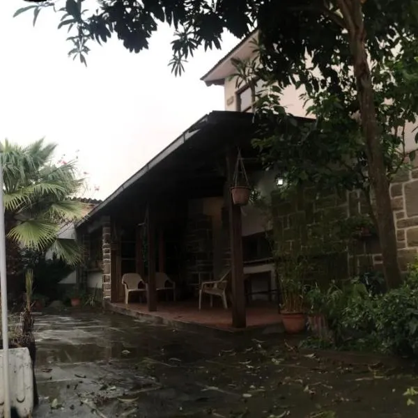 Hermosa Casa Familiar, hotell sihtkohas Tarija