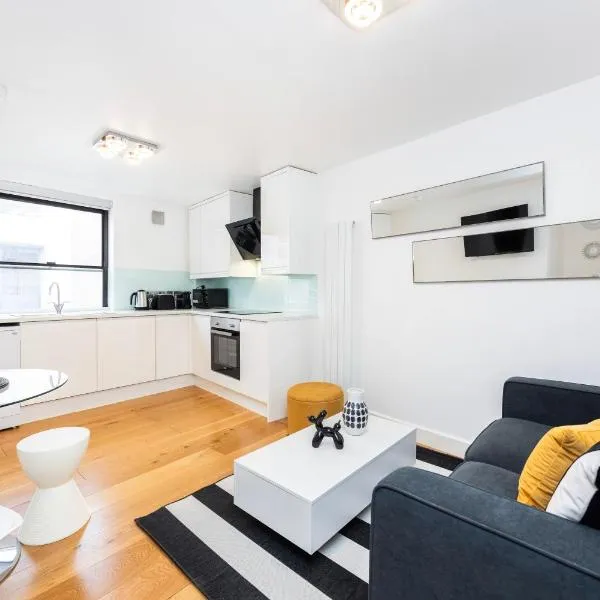 Stunning 2Bed in Soho,Steps from Piccadilly Circus, ξενοδοχείο στο Λονδίνο