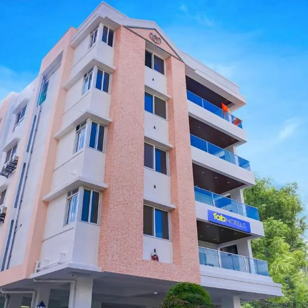 FabHotel Prime Athiti Delight Stay, hotel i Pune