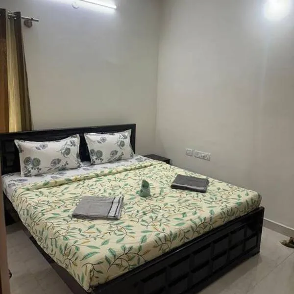 Bright 2 BHK in Yelahanka, hotel in Bengaluru