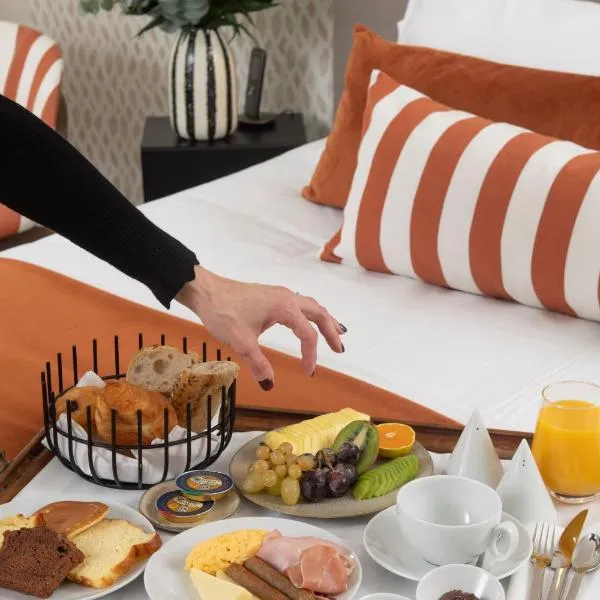 Hôtel La Truffe Noire، فندق في بريف لا غايلارد