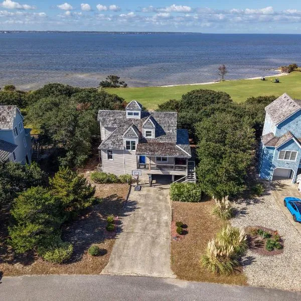 Waterfront luxury w-beach resort-pool-golf-tennis-fishing & views!, hotel in Nags Head