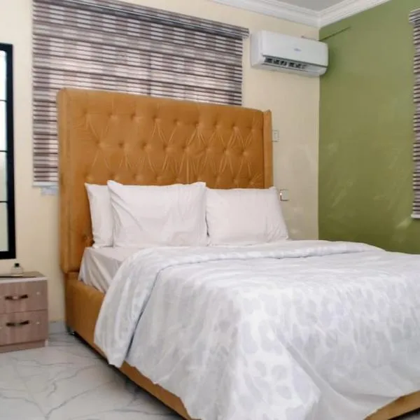 SEGXYCOLD VALLEY OASIS Stunning one-bedroom apartment，位于Ijaiye的酒店