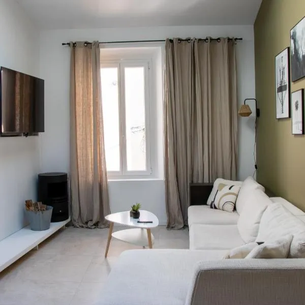 Appartement cosy Vieil Antibes, hotel in Antibes